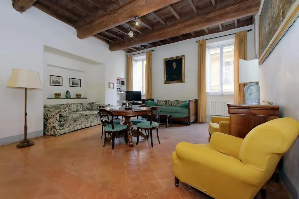 Navona Elegant Two Bedroom Apartment Rom