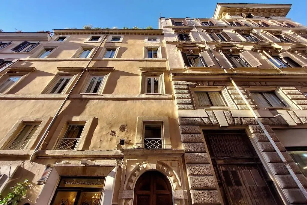 Navona Elegant Two Bedroom Apartment Rom