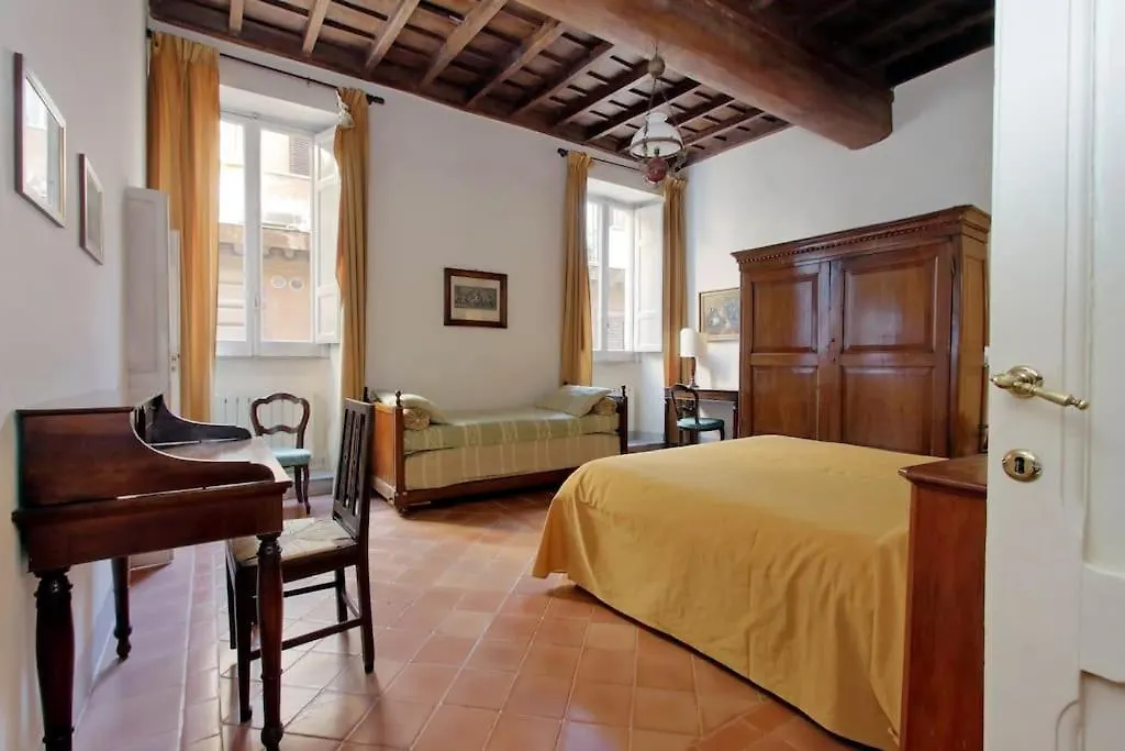 Navona Elegant Two Bedroom Apartment Rome